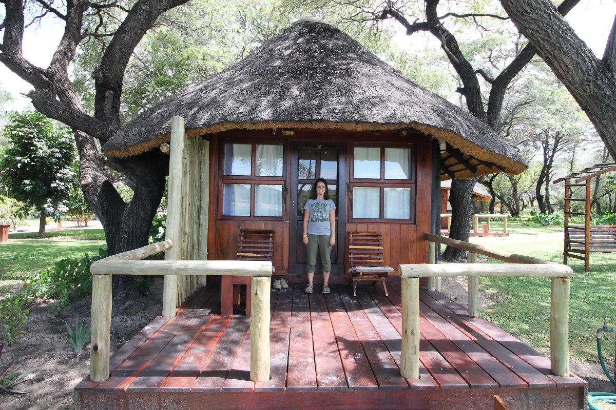 Thatched Bungalow - Hakusembe River Lodge Namibia - Rundu