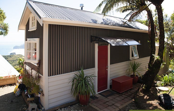 Doris Jean Tiny House for 3 or 4 people CROPPED