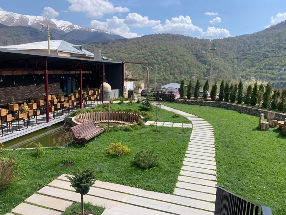 Hover Boutique Hotel and Restaurant Dilijan Railway Sleeper Path (3)