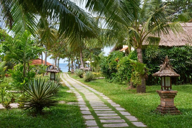 Tan Huong ky Nghi Hoan Hao Cung, Phu Quoc Island, Co Bai Tam Rieng Bungalows Vietnam