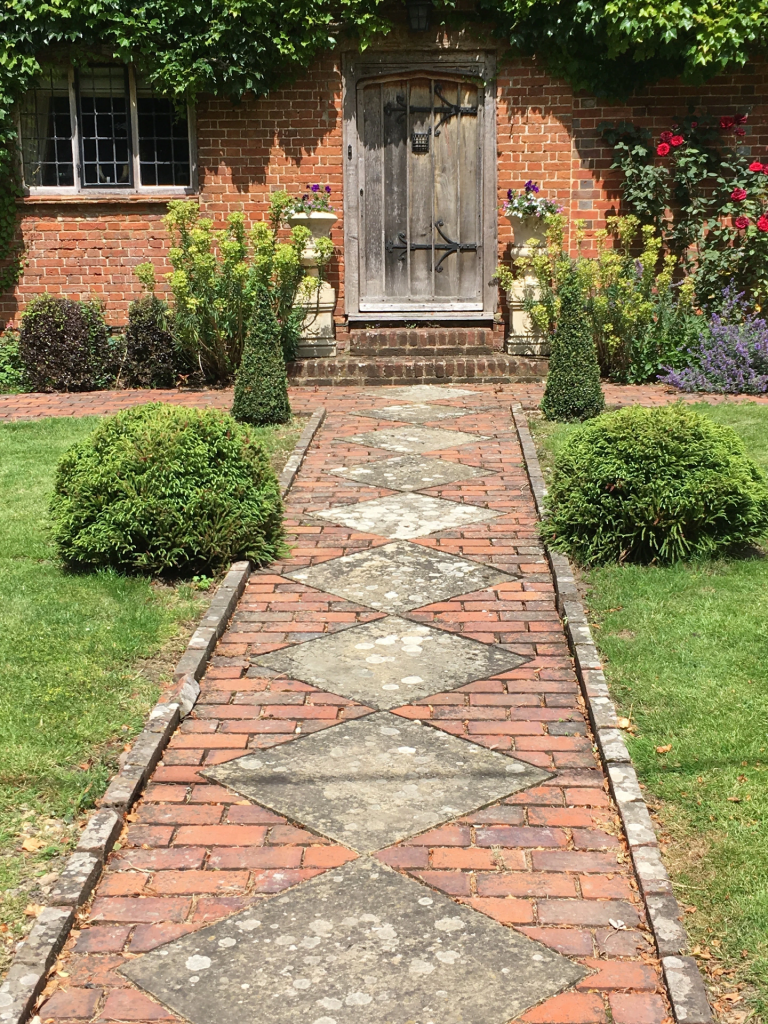 Alton, Hampshire, England (1) - 1440x1920