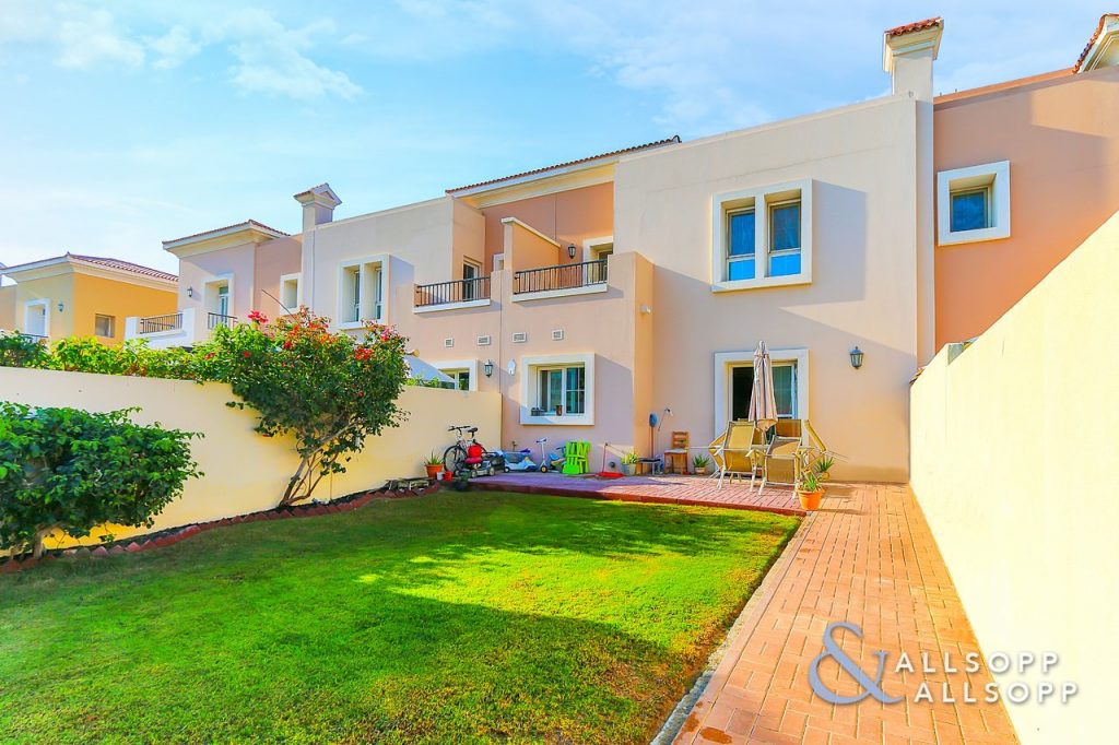 Semi-detached 3 Bedroom Villa in Al Reem 3 Arabian Ranches Dubai - 2375000 AED 2456 Square Metres GF