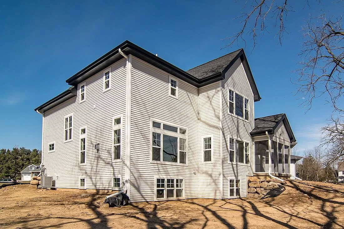 Completed in 2022. Newly-built 4 Bedroom House with 4 Bathrooms and 4 x Attached Garages, Gross Floor Area 3247 sqft - on 953 Pollow Road, Verona, Wisconsin - Price $789,900