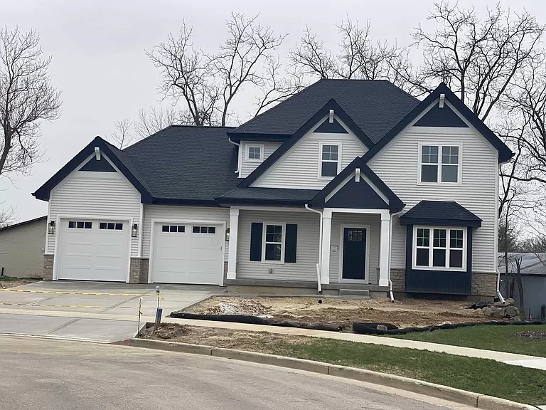 Completed in 2022. Newly-built 4 Bedroom House with 4 Bathrooms and 4 x Attached Garages, Gross Floor Area 3247 sqft - on 953 Pollow Road, Verona, Wisconsin - Price $789,900