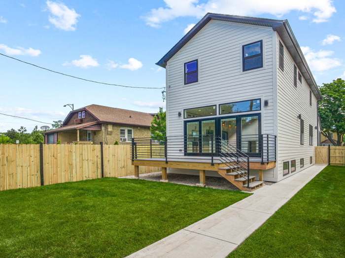 Chicago 5520 N Nordica Avenue IL60656 - 4 Bed and 3.5 Baths on Gross Floor Area 3,220 sqft - Remodelled and Renovated in 2022 - Price $779,900