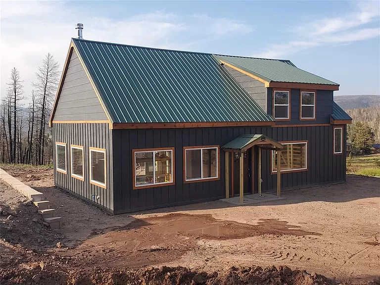 Colorado 6014 Remington Road Como CO80432 - 2 Bed and 3 Baths with Parking Pad on Gross Floor Area 1634 sqft - Built in 2022 - Price $565000 (1)_result