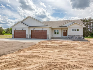 Minnesota 11473_313th Avenue NW Princeton MN55371 - 4 Beds and 3 Baths with 4 Attached Garages on Gross Floor Area 3,143 sqft - Built in 2022 - Price $599,900 (3)