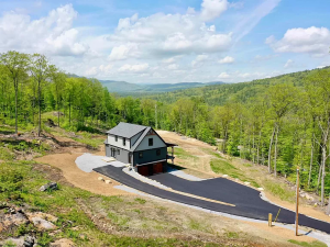 New Hampshire 22 Windsong Place Meredith NH03253 - 3 Bed and 2 Baths with 2 Attached Garages on Gross Floor Area 2,160 sqft - Built in 2022 - Price $799,000 (7)