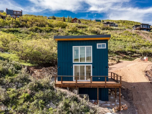 Utah 203 E Valley VW Coalville UT84017 - 2 Bed and 2 Baths with Two Storeys on Gross Floor Area 1,055 sqft - Built in 2022 - Price $575,000 (5)