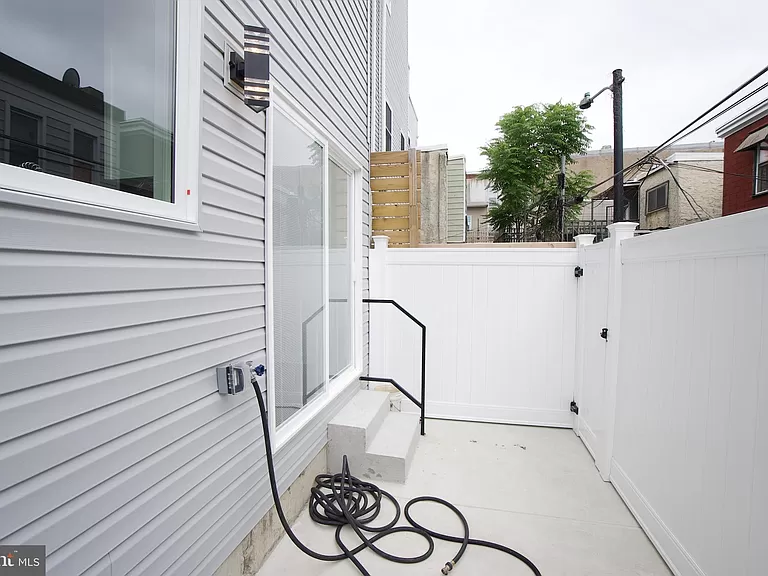 Philadelphia 730 Mercy Street PA19148 - 4 Bed and 3 Baths with Open Parking on Gross Floor Area 2,180 sqft - Built in 2022 - Price $499,000 (1)