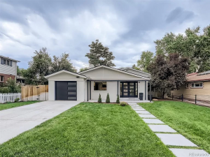 Newly Renovated House in Denver 215 Hudson Street CO-80220 - 4 Bedrooms 4 Baths with Attached Garage on Gross Floor Area 3,219 sqft - Built in 1957 - Price $1,650,000 (4)