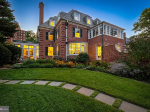Newly Built House in Baltimore 3703 N Charles Street MD-21218 - 6 Bed and 5 Baths with 2 Garages on Gross Floor Area 5,093 sqft - Built in 1922 - Price $1,648,000 (3)