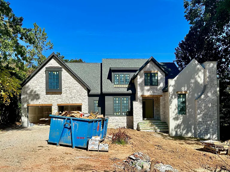 Newly Built House in Raleigh 1121 Kingwood Drive NC27609 – 5 Bedrooms and 5 Baths with 2 Attached Garages on Gross Floor Area 4,919 sqft – Built in 2022 – Price $1,825,000