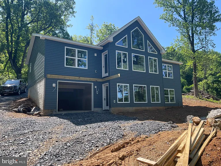Newly Built 3 Bedroom House Riley Centre Lot 58 Front Royal VA-22630 - Gross Floor Area 1380 sqft - $449000 USD