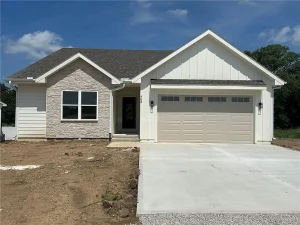 Newly Built 4 Bedroom House for Sale on 463 SE 90th Road Warrensburg MO-64093 - Gross Floor Area 2160 sqft - Price $405,000 USD