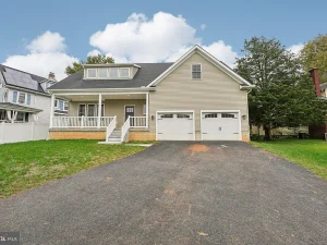 Newly Built 4 Bedroom House for Sale on 43 Bennett Avenue Westminster MD-21157 - Gross Floor Area 3700 sqft - Price $579,900 USD
