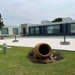 Custos de Construção por Metro Quadrado em Moçambique - Casas Unifamiliares e Apartamentos 4 bedroom house for sale in Catembe (Mozambique) R29,673,591 (MZN107,000,000)