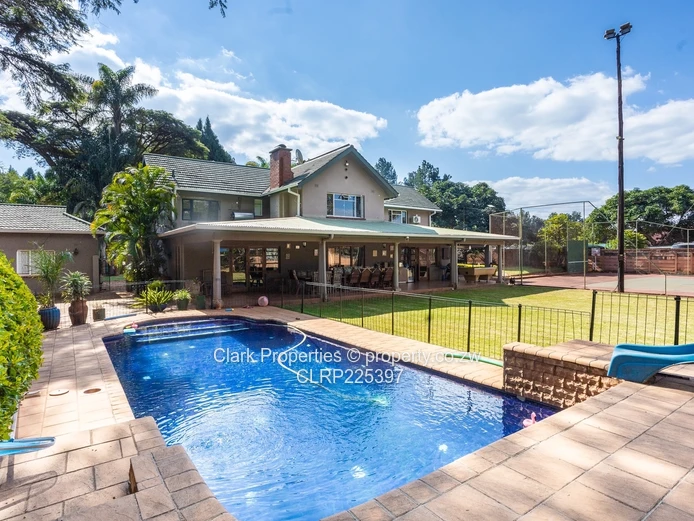 Prime Location - Grand Home With Two Cottages in Chisipite, Harare North, Harare- Price $560,000 5 Bedrooms, 3 Bathrooms, Gross Floor Area 800 m² - Plot Size 4,647 m²A