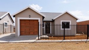 2 Bedroom Townhouse for Sale in Bloemspruit, Bloemfontein, Free State with 1 Bathroom and Garage, GFA 83m2 - Price R987,000