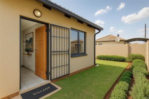 Modern 2-Bedroom Home for Sale with 1 bathroom in Tladi, Soweto, Gauteng - GFA 40m2 on ERF size 150m2 - Price R 876 126