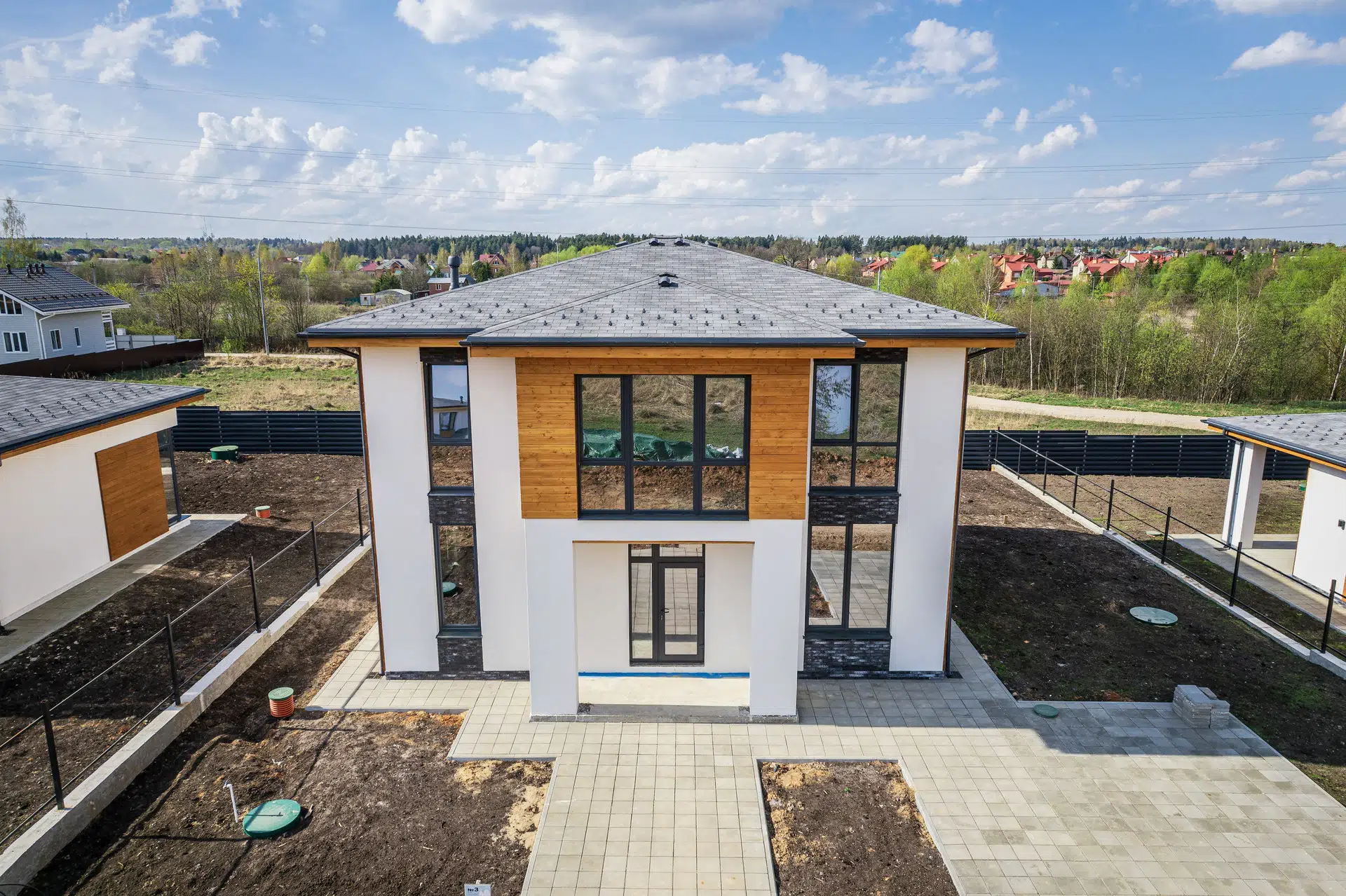 Newly Built with Aerated Concrete Bricks Double Storey House with 4 Rooms for Sale, GFA 194m2 on Plot size 6 Acres, in Krekshino White Village Settlement, Moscow - Price 29,990,000 ₽ (1)
